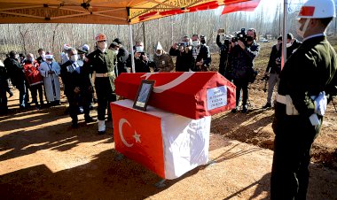 Hakkari'de çığ düşmesi sonucu şehit olan asker Kahramanmaraş'ta son yolculuğuna uğurlandı