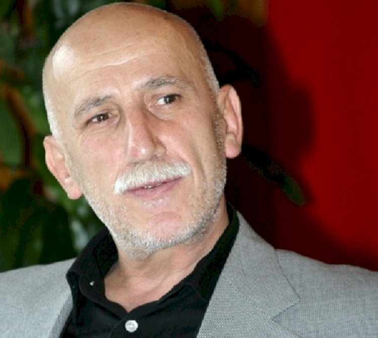 Ömer Lütfi Mete :  Gülüm
