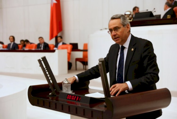 Rafet ZEYBEK 27. Dönem Antalya Milletvekili