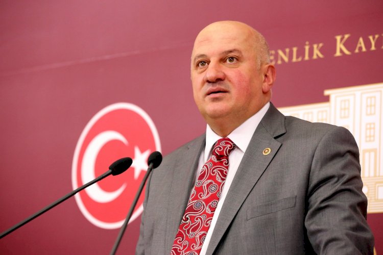 Uğur BAYRAKTUTAN 27. Dönem Artvin Milletvekili
