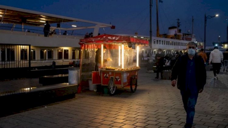 Haftasonu sokağa çıkma yasağı başladı, Pazartesi 05.00'e kadar sürecek