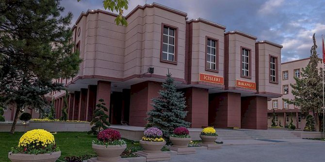 PKK'lı 5 terörist daha teslim oldu