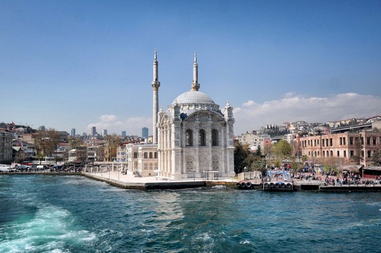 İSTANBUL’UN EN ÖNEMLİ ÜÇ SORUNU: DEPREM, EKONOMİ, ULAŞIM