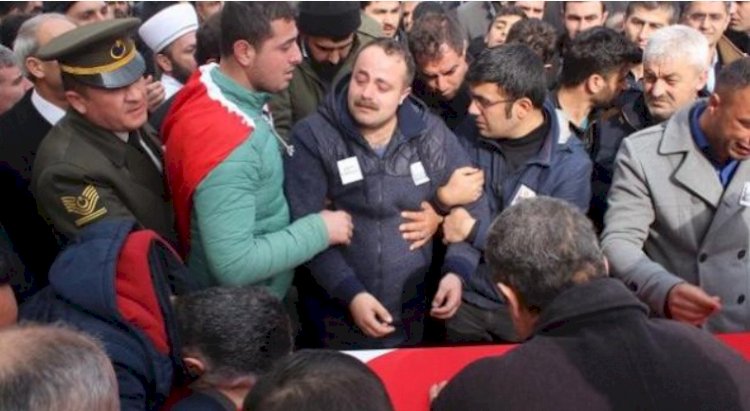 Afrin şehidi Kürtçe ağıtlarla uğurlandı