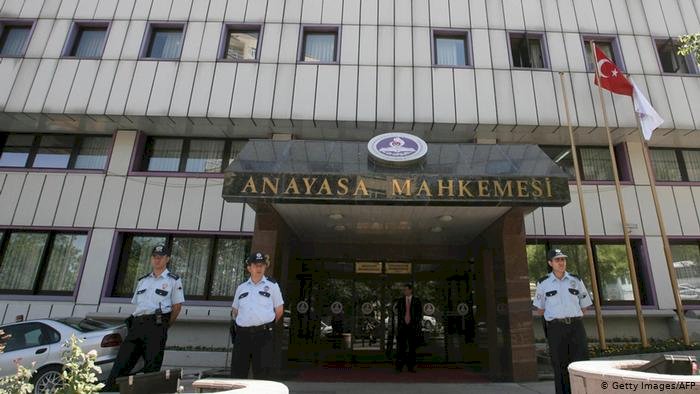 AYM Başkanından çoklu baro yasasına şerh