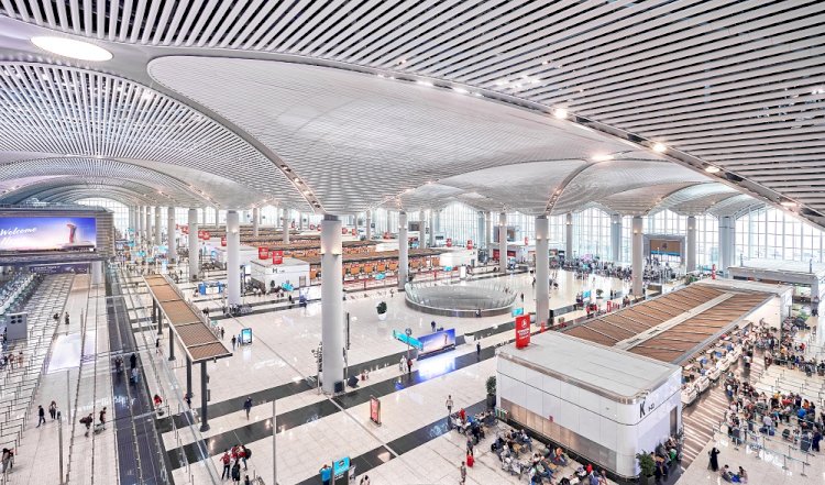 İstanbul Havalimanı “5 Yıldız” ile Dünya Lideri Oldu