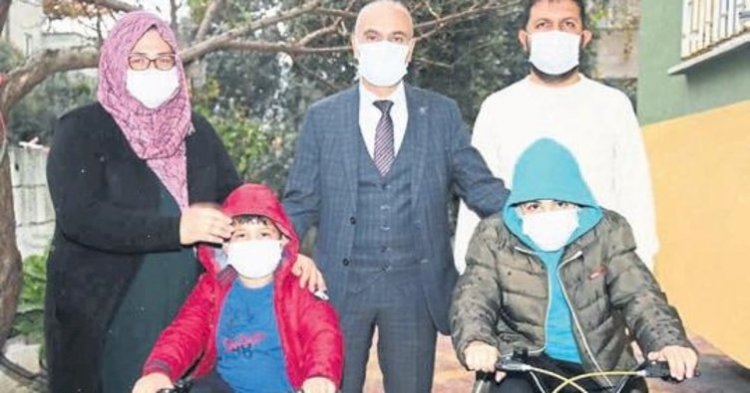 Bakan Soylu’dan şehit çocuklarına bisiklet hediye