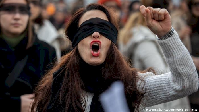 Türkiye'de kutuplaşma: Farklı siyasi parti taraftarları ötekileştiriliyor
