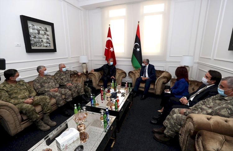 Hulusi Akar Libya İçişleri Bakanı Başağa ile görüştü