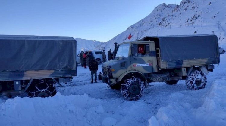 Son dakika… Bir asker çığ altında kalarak şehit oldu