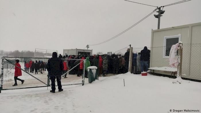 Bosna: Lipa kampındaki sığınmacılar sokakta kaldı
