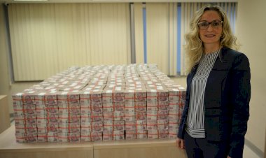  Milli Piyango tarihinin en büyük ikramiyesi sergilendi