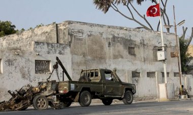 Somali'nin başkenti Mogadişu'da intihar saldırısı: 2 Türk vatandaşı öldü
