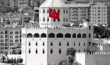 Barış Manço: Estergon Kalesi
