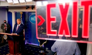 Trump, Georgia eyalet sekreterine 11 bin 780 oy bulması için baskı yapmış!