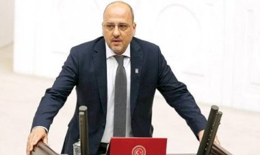 Ahmet ŞIK 27. Dönem İstanbul Milletvekili