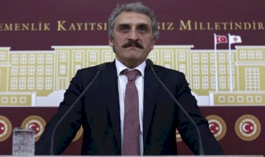 Ahmet Hamdi ÇAMLI 27. Dönem İstanbul Milletvekili