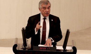 Ahmet Ünal ÇEVİKÖZ 27. Dönem İstanbul Milletvekili