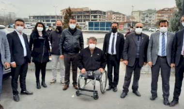 İYİ Partililer şehit ailelerini yalnız bırakmadı