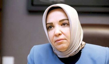 Serap YAŞAR 27. Dönem İstanbul Milletvekili