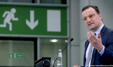 Spahn: Aşı tercihi mümkün değil