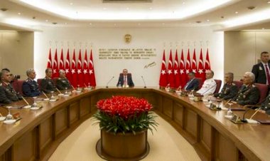 TSK'da flaş gelişmeler... Hangi generaller emekli edildi