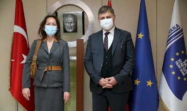 Yunan Başkonsolos’tan Tugay’a dostluk ziyareti