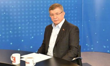Ahmet Davutoğlu canlı yayında açıkladı! Erdoğan telefonda neler söyledi