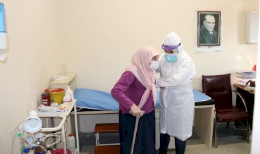 İBB’NİN YAŞ ALMIŞ MİSAFİRLERİ AŞILANDI