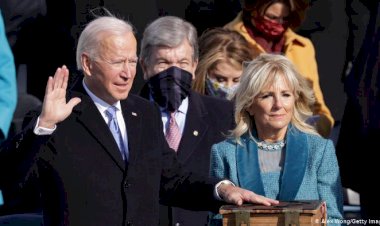 Biden yemin ederek görevine başladı