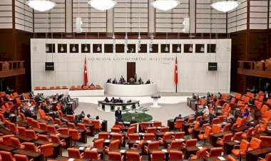 Sarıkaya: Yüzde 10 barajı belki de ortadan tamamen kalkacak