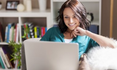 Erkekler yüzde 84, kadınlar yüzde 73 oranında “online”