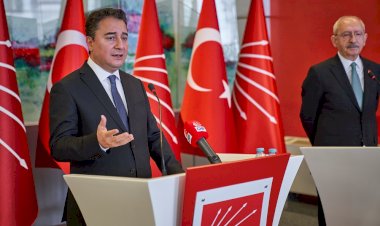 ALİ BABACAN:  ‘Güçlendirilmiş parlamenter sistem görüşmelerini başlattık, yeni dönemin kilit kelimeleri diyalog ve istişare’
