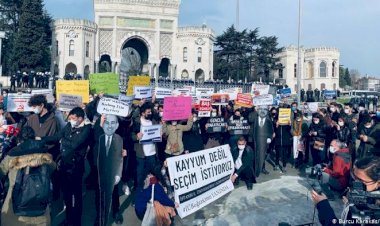 Üniversiteliler Anlatıyor: "Üniversitenin niteliksizleştirilmesi öğrencileri politikleştiriyor"