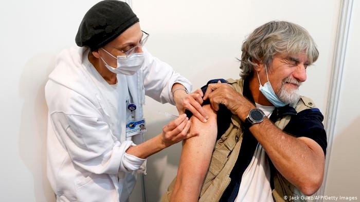 İsrail'de 1 milyon kişiye aşı yapıldı