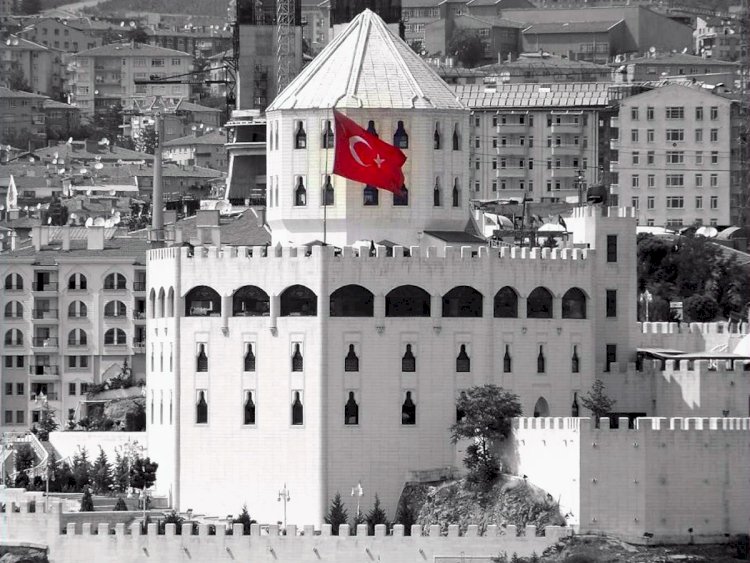 Barış Manço: Estergon Kalesi