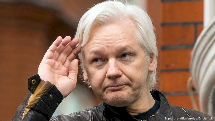 Assange'ın karar davası öncesinde İngiltere hükümetine çağrı