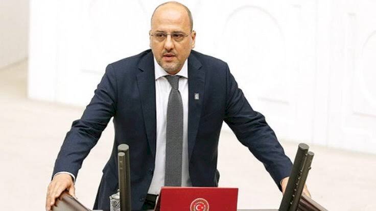 Ahmet ŞIK 27. Dönem İstanbul Milletvekili