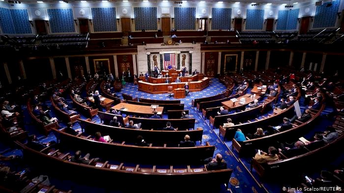 Trump'ın azli için 25'inci madde çağrıları