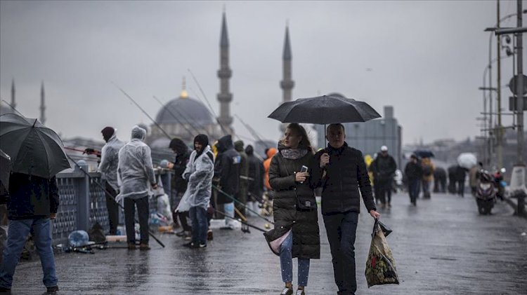 İSTANBUL YAĞIŞLI HAVANIN ETKİSİNE GİRİYOR