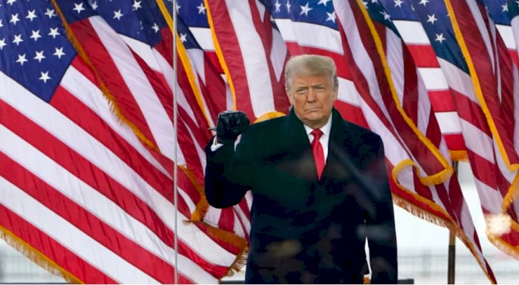 Trump Has Power to Pardon Mob That Attacked US Capitol