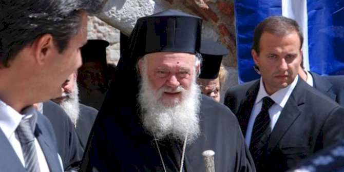 Başpiskopos İeronimos'un İslam ile ilgili sözlerine zehir gibi tepki