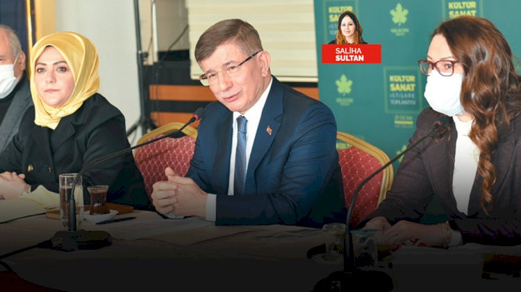 Kültür sanat siyasetin arka bahçesi olamaz