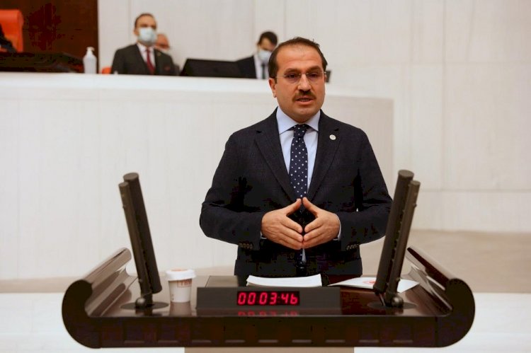 “KASKET TAKARAK MİLLETİMİ KANDIRAMAZSINIZ”