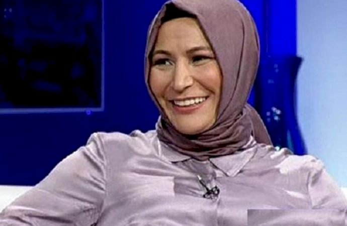Elif Çakır   Bağlayıcı mıdır, yönlendirici midir?
