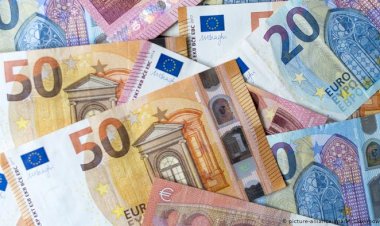 Euro Bölgesi ekonomisinde rekor küçülme