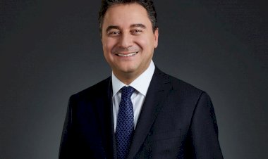 Ali BABACAN:   “Yargı bağımsızlığı ve güçler ayrımı olmadan Anayasa’yı değiştirseniz de ülkenin sorunlarına çözüm getiremezsiniz”