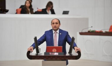 İsmail Emrah KARAYEL 27. Dönem Kayseri Milletvekili