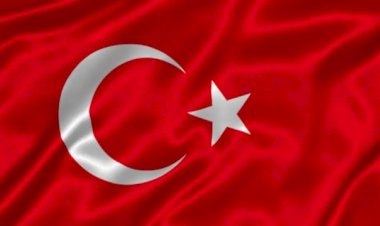Bayrak Şairi Arif Nihat Asya 117 yaşında