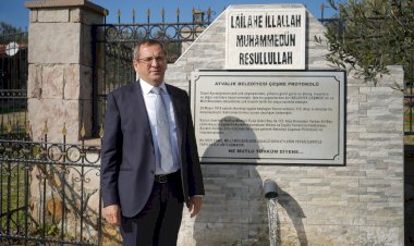 AYVALIK’TA TARİHİ SOKAK ÇEŞMELERİ SUYA KAVUŞTU